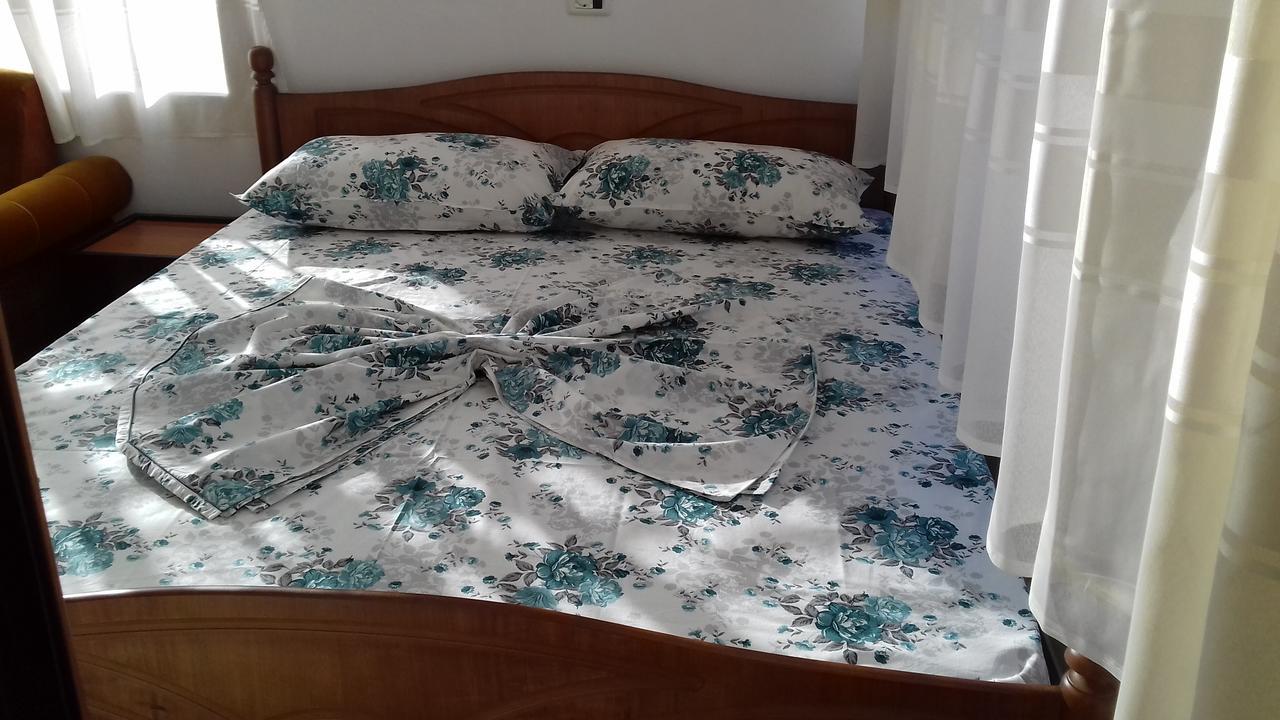 Kruja Hostel Εξωτερικό φωτογραφία