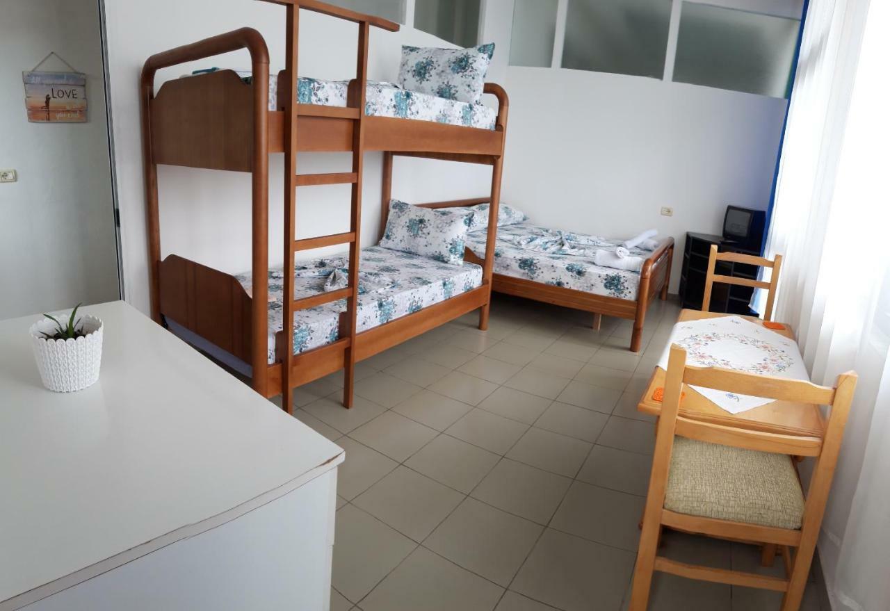 Kruja Hostel Δωμάτιο φωτογραφία
