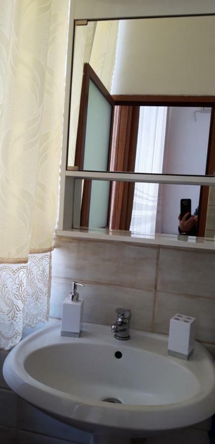 Kruja Hostel Εξωτερικό φωτογραφία